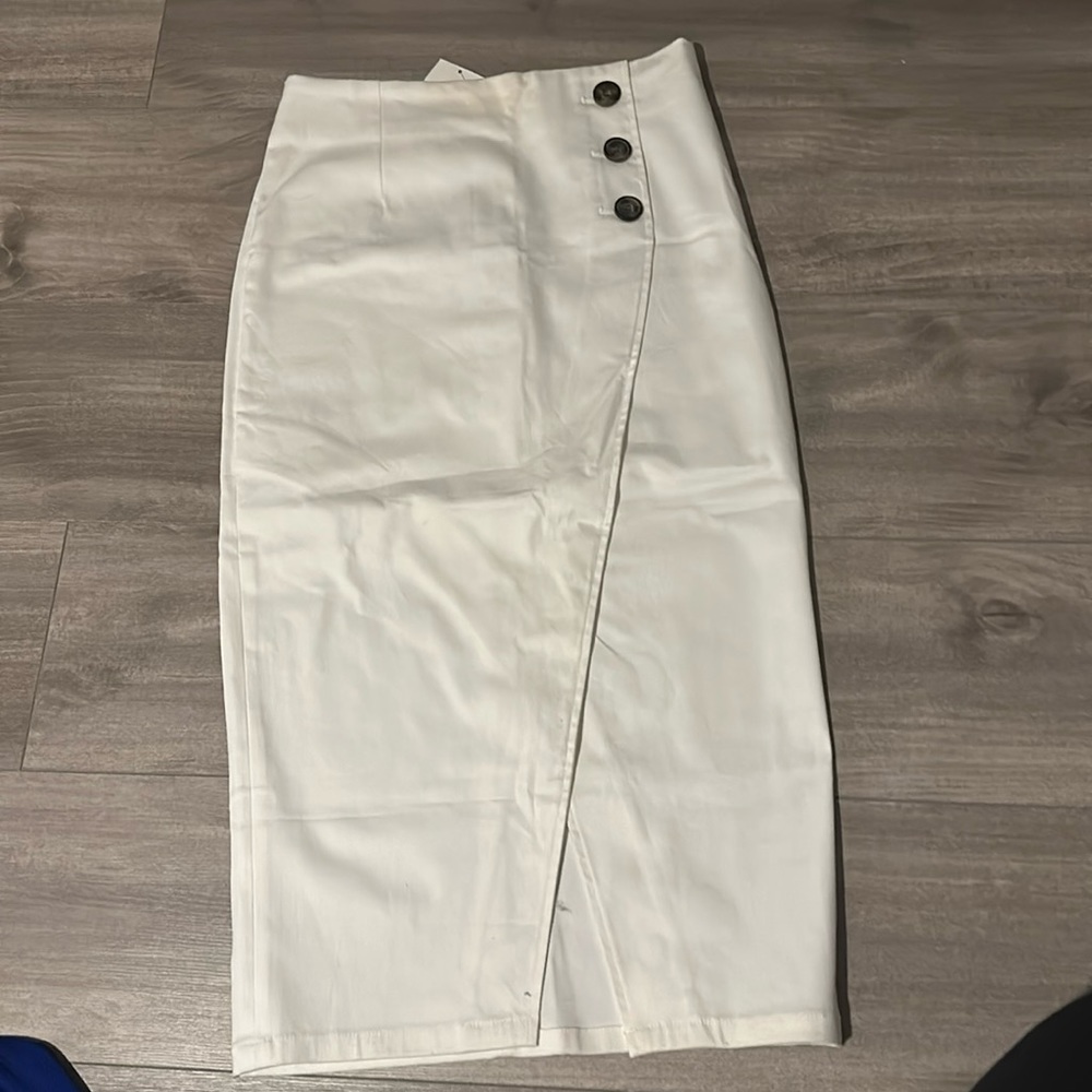 White midi pencil skirt